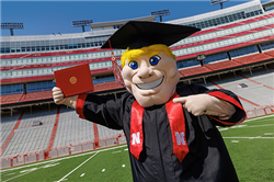 Nearly 760 Business Students Earn Degrees from Nebraska